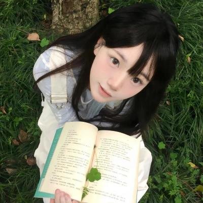 终将散去的尾迹云